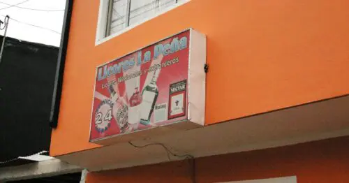 LICORES LA PENA LICORES LA PENA